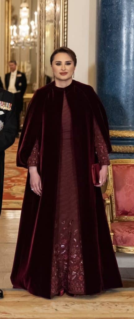  إطلالات الشيخة جواهر في بريطانيا 