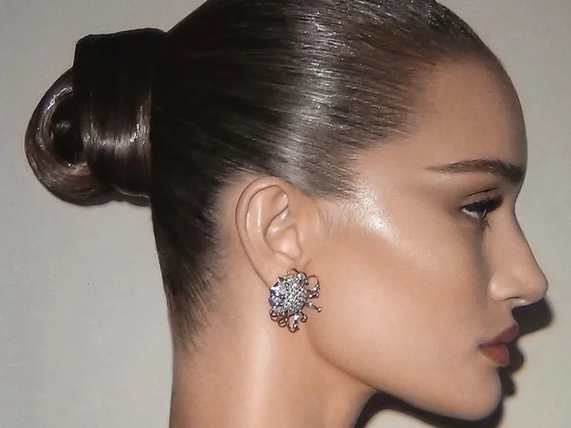 طريقة غسل الشعر الصحيحة حتى لا يتساقط شعرك