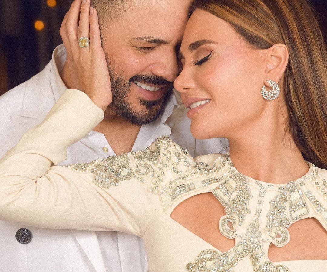 رامي عياش وزوجته يحتفلان بعيد زواجهما العاشر