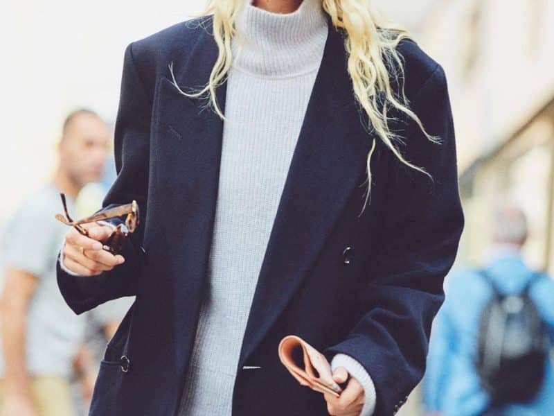 البلوفر النسائي كما لم ترتدوه من قبل! 9 أسرار ستغير مظهره