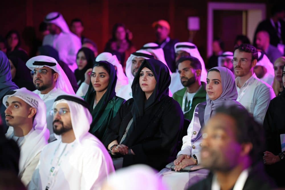 الشيخة لطيفة بنت محمد تشهد انطلاق فعاليات الدورة الثانية من قمة المليار متابع