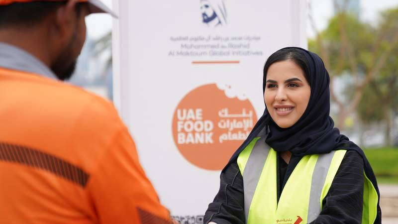 الشيخة هند و حملة 10 ملايين وجبة 